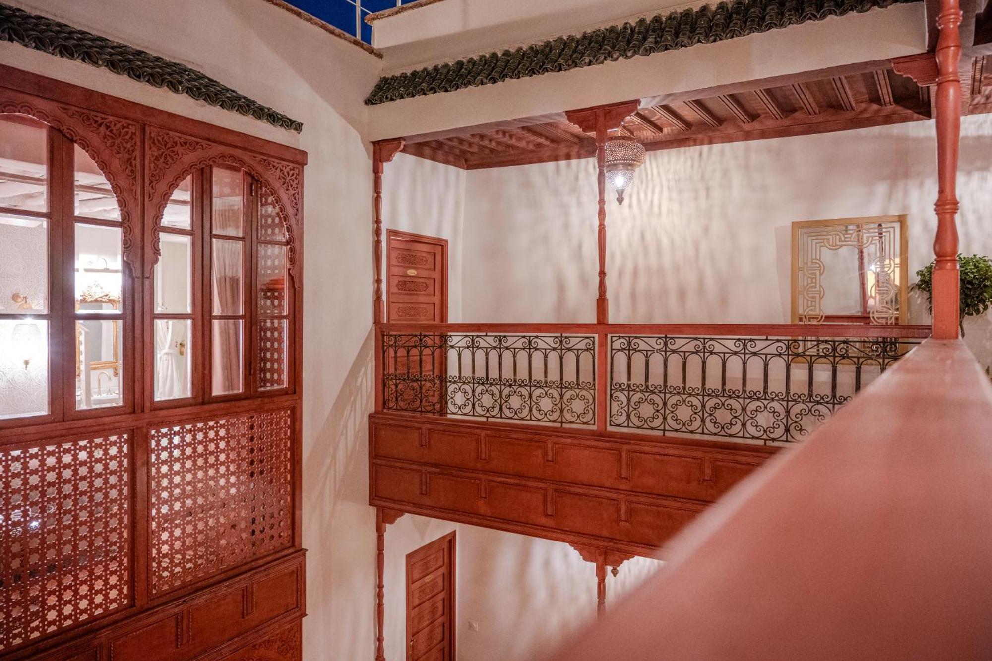 Bed and Breakfast Le Singe Rose Марракеш Экстерьер фото